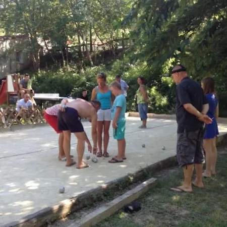 Pour 2 Avec Terrasse - Rampe D'acces - Api-1-52-922 Soubes