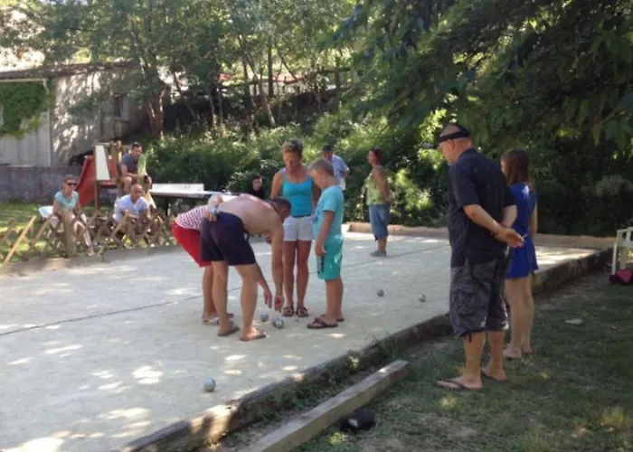 Pour 2 Avec Terrasse - Rampe D'acces - Api-1-52-922 Soubes